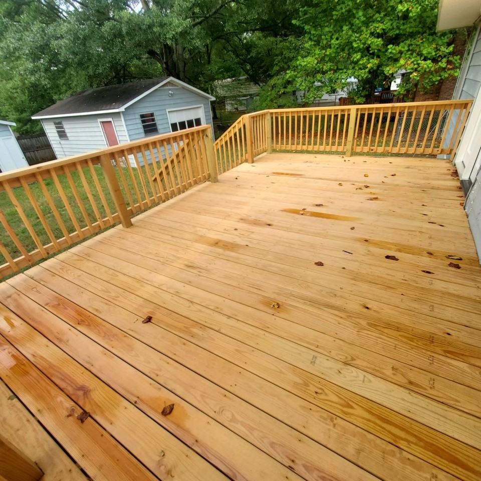 702 Wildwood Ave - Photo 4 of 33
