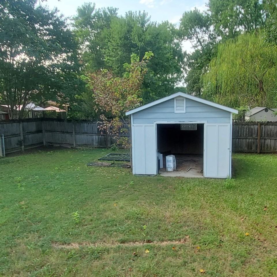 702 Wildwood Ave - Photo 5 of 30