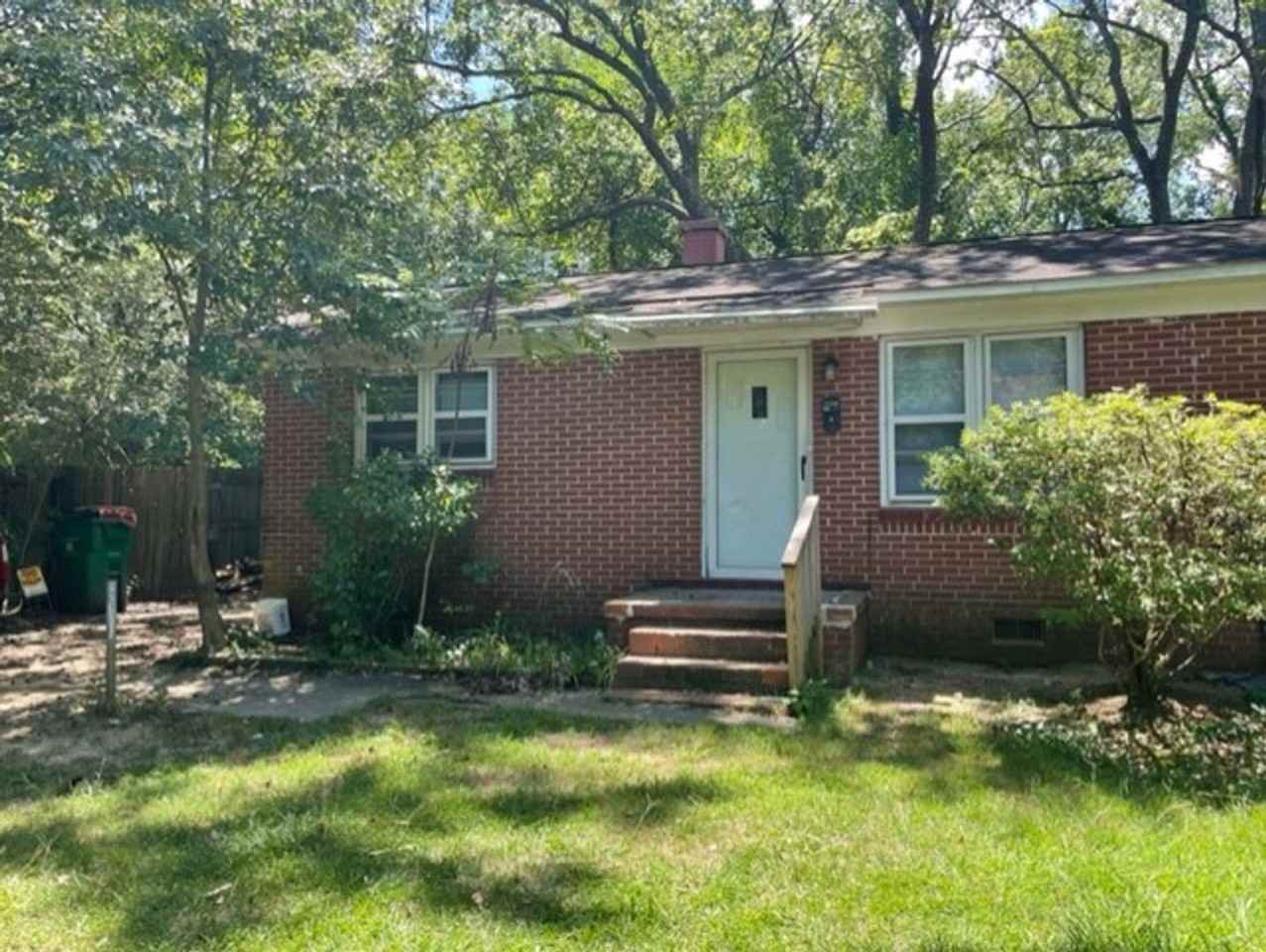 4503A Lochleven St - Photo 2 of 8