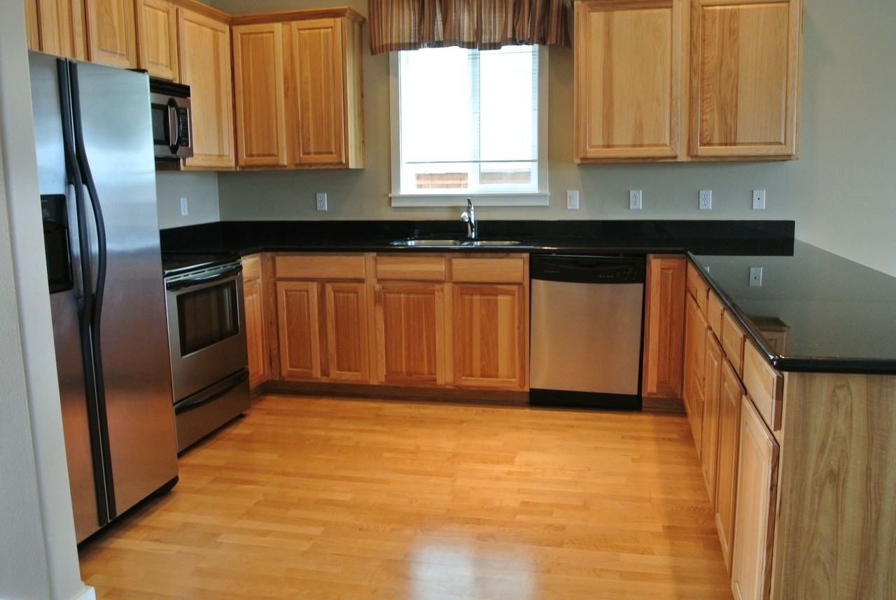 699 Trinity St Ne - Photo 7 of 23