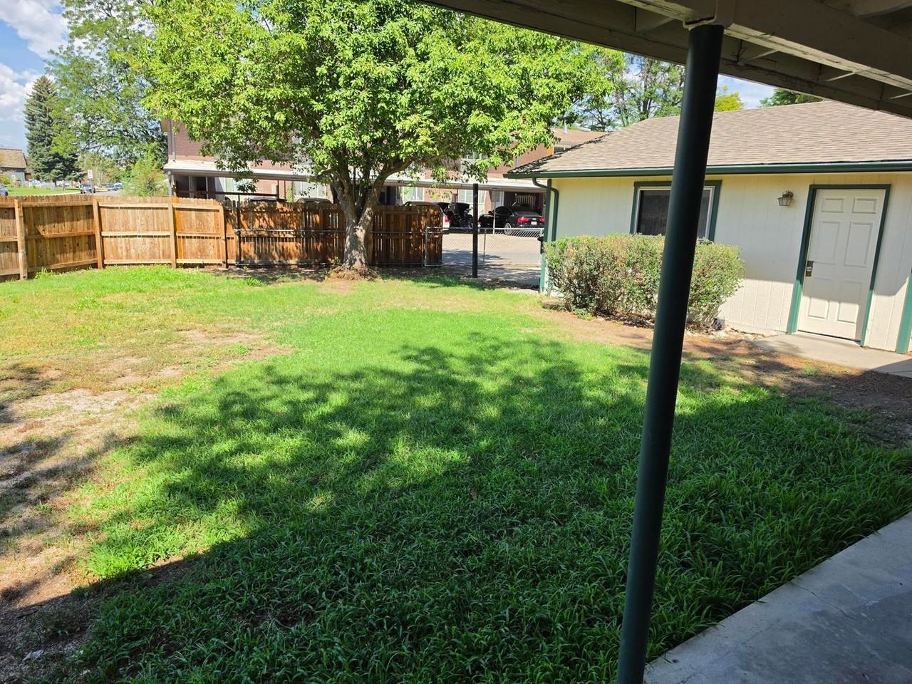 1403 Frontier St - Photo 5 of 21