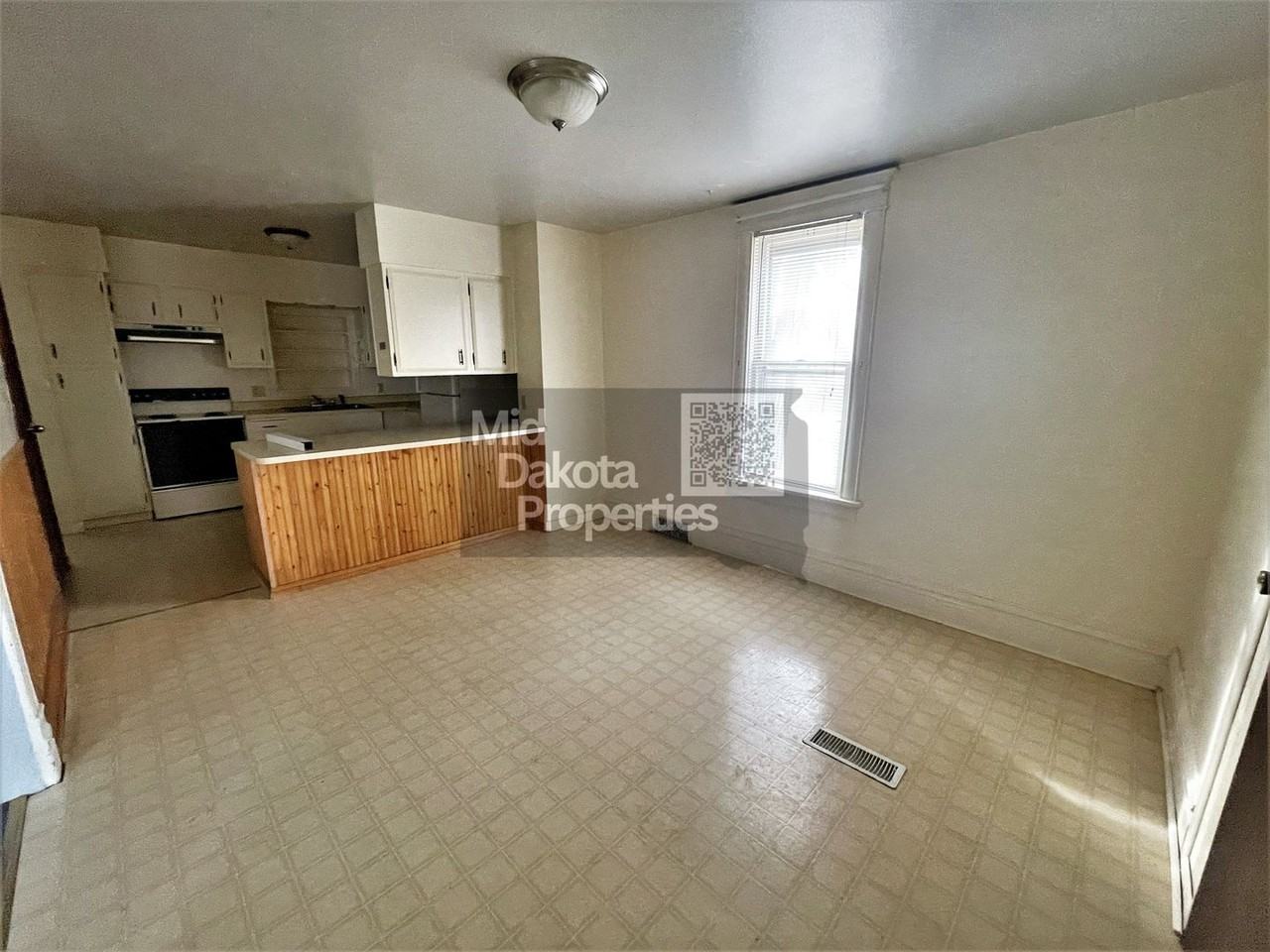 1019 W 4th Ave - Photo 3 of 15