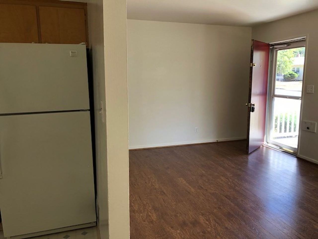4795 Sw Maple Ave - Photo 6 of 21