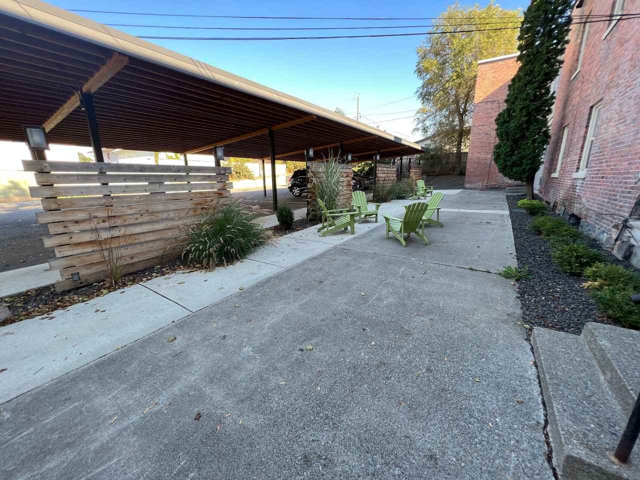 Welcome to Albina Apartments! - Photo 3 of 4