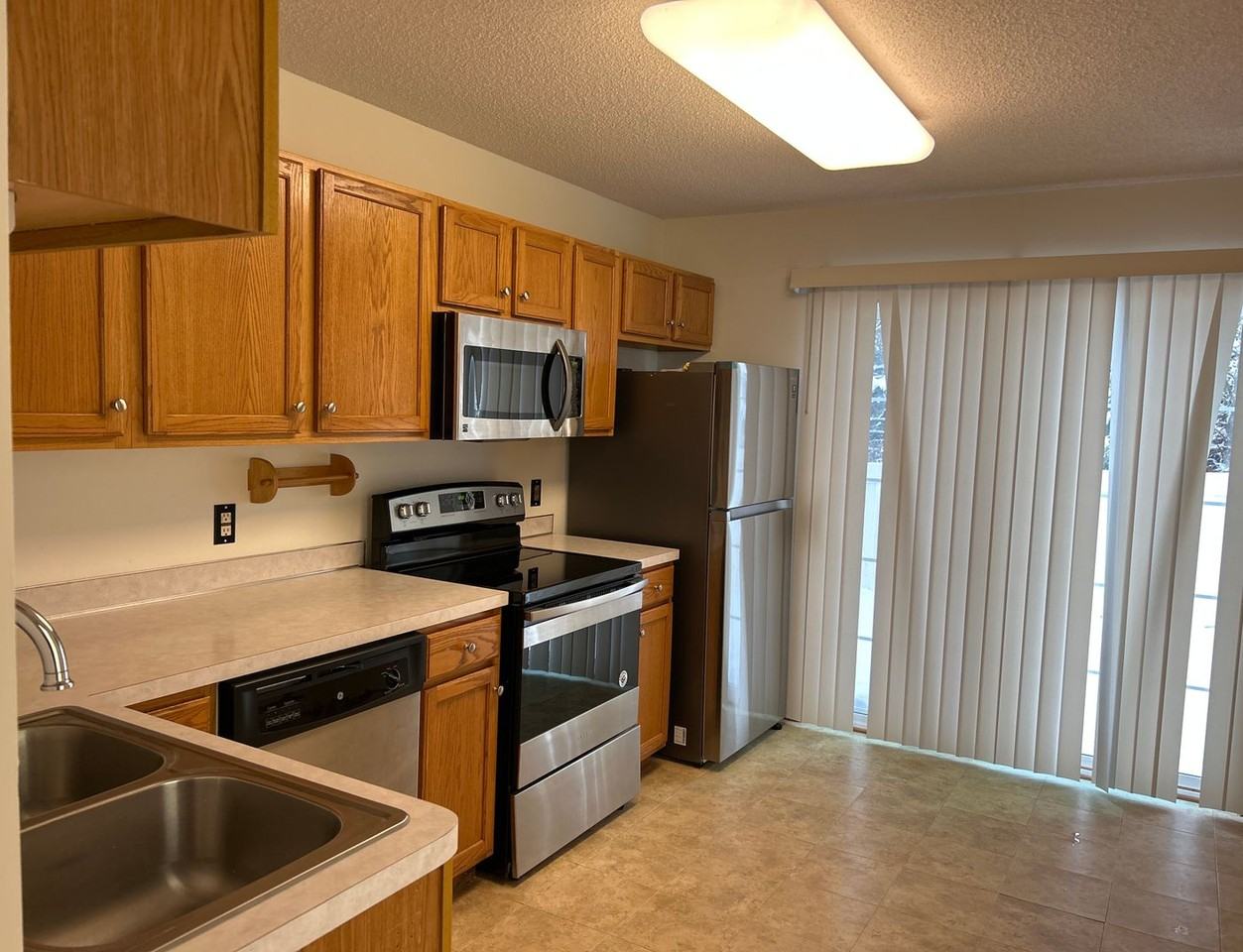 9326 Inland Ln N - Photo 5 of 16