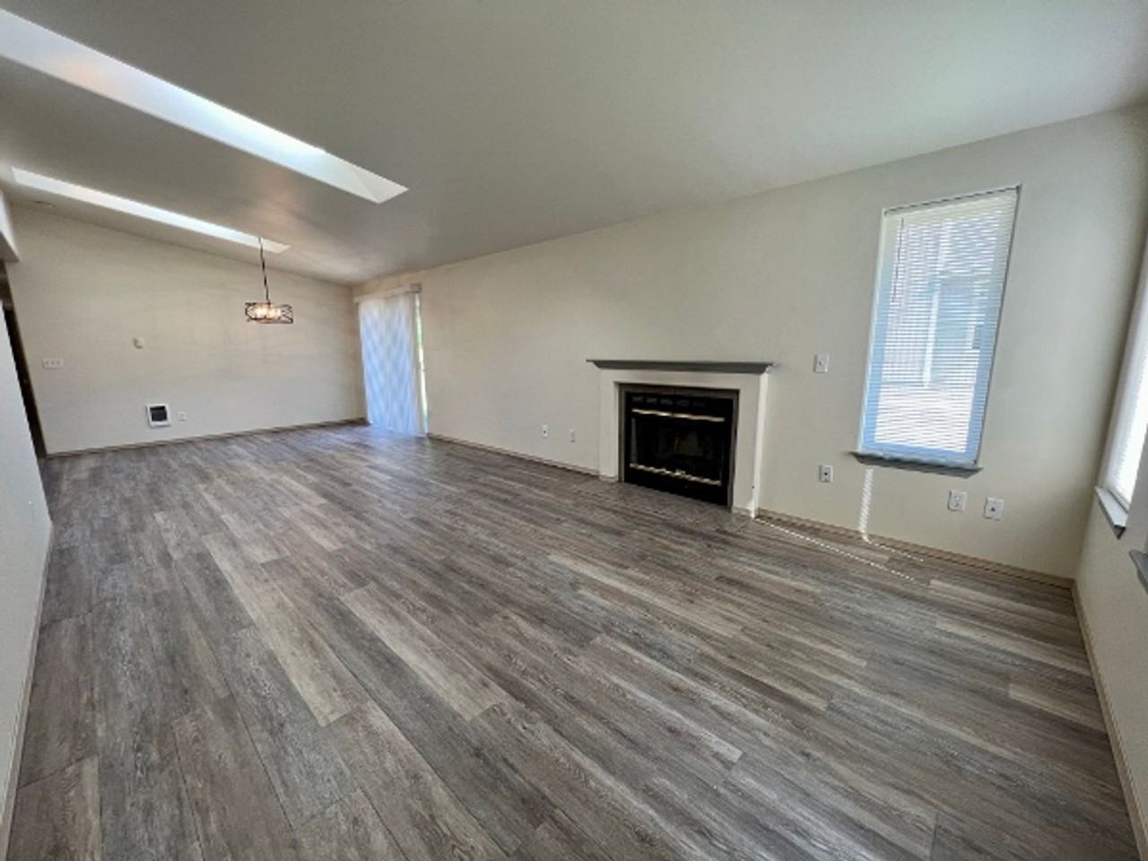 9023 Steilacoom Rd Se - Photo 3 of 19