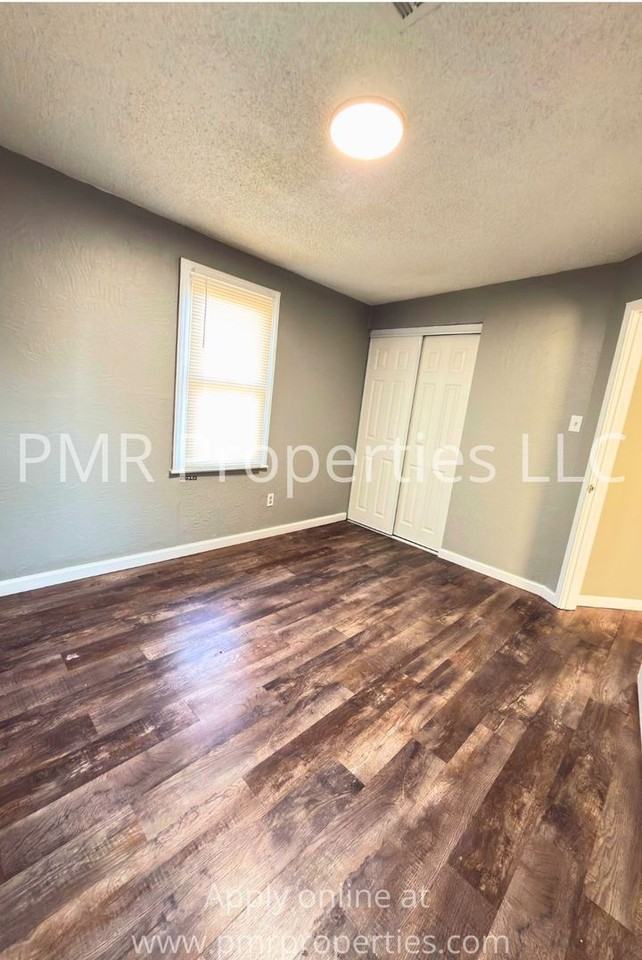 11 Nw 40th St - Photo 5 of 10