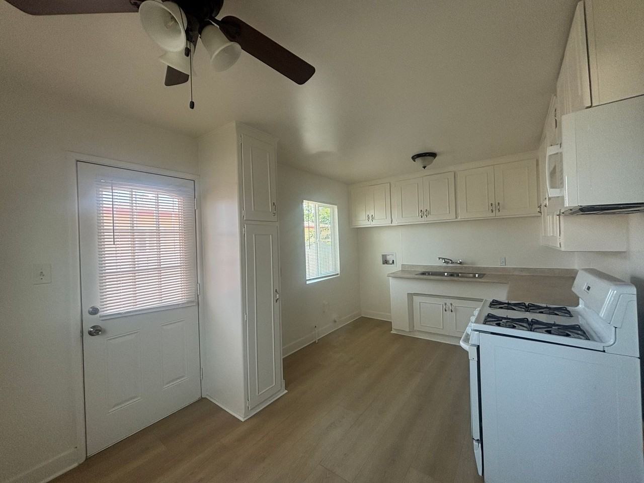 45309 10th St W - Photo 7 of 14