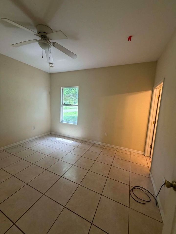 2695 Gisela Rd - Photo 4 of 8