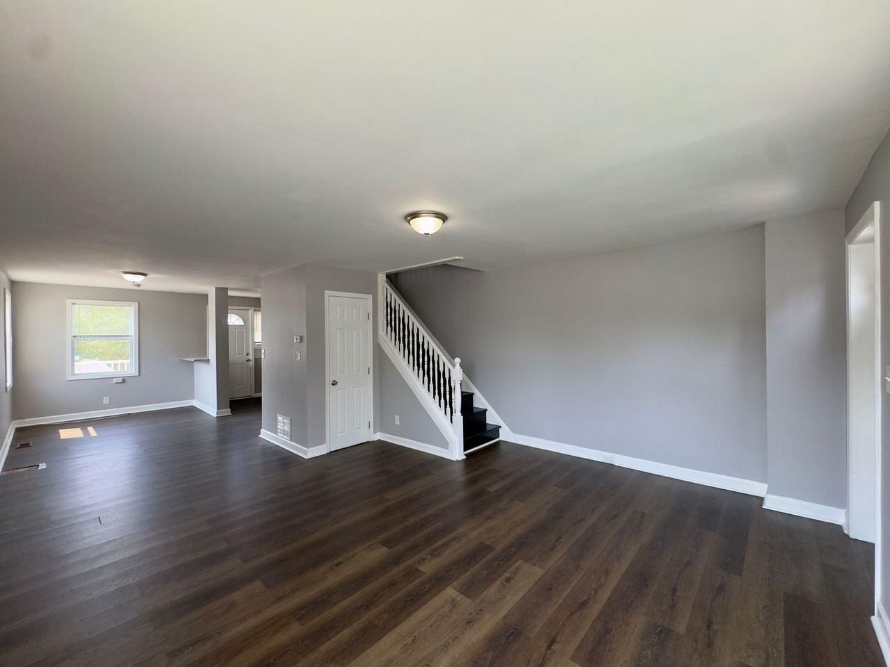 7441 Berkshire Rd - Photo 4 of 22