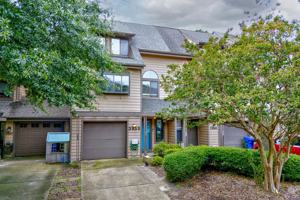 featured image of 3959 Aeries Way