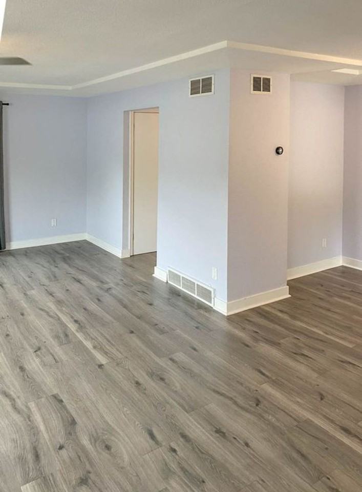 30 Sw 131st Ave - Photo 4 of 39