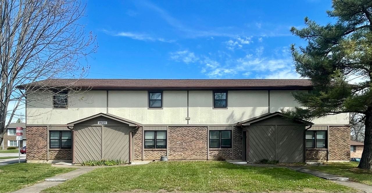 4601 W. Millbrook Dr - Photo 2 of 3