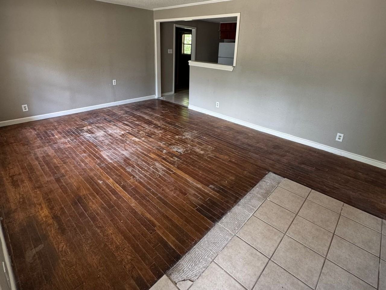 2608 W 8th Ave - Photo 3 of 11