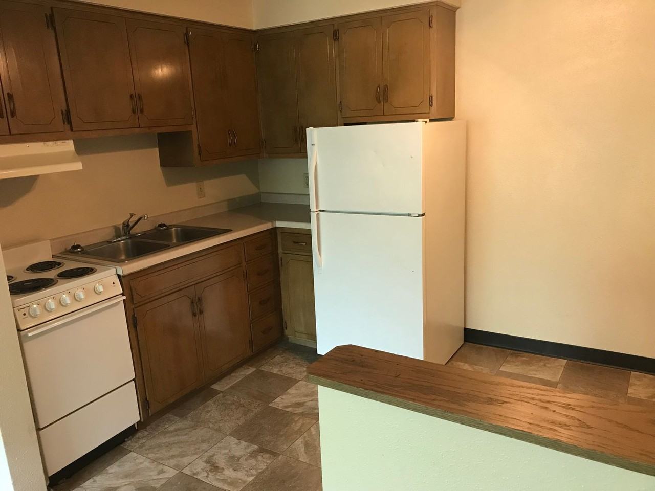 1635 16th St Se #5 - Photo 5 of 7