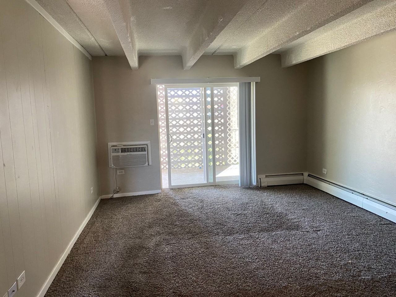 Malibu Manor LLC - Photo 6 of 11