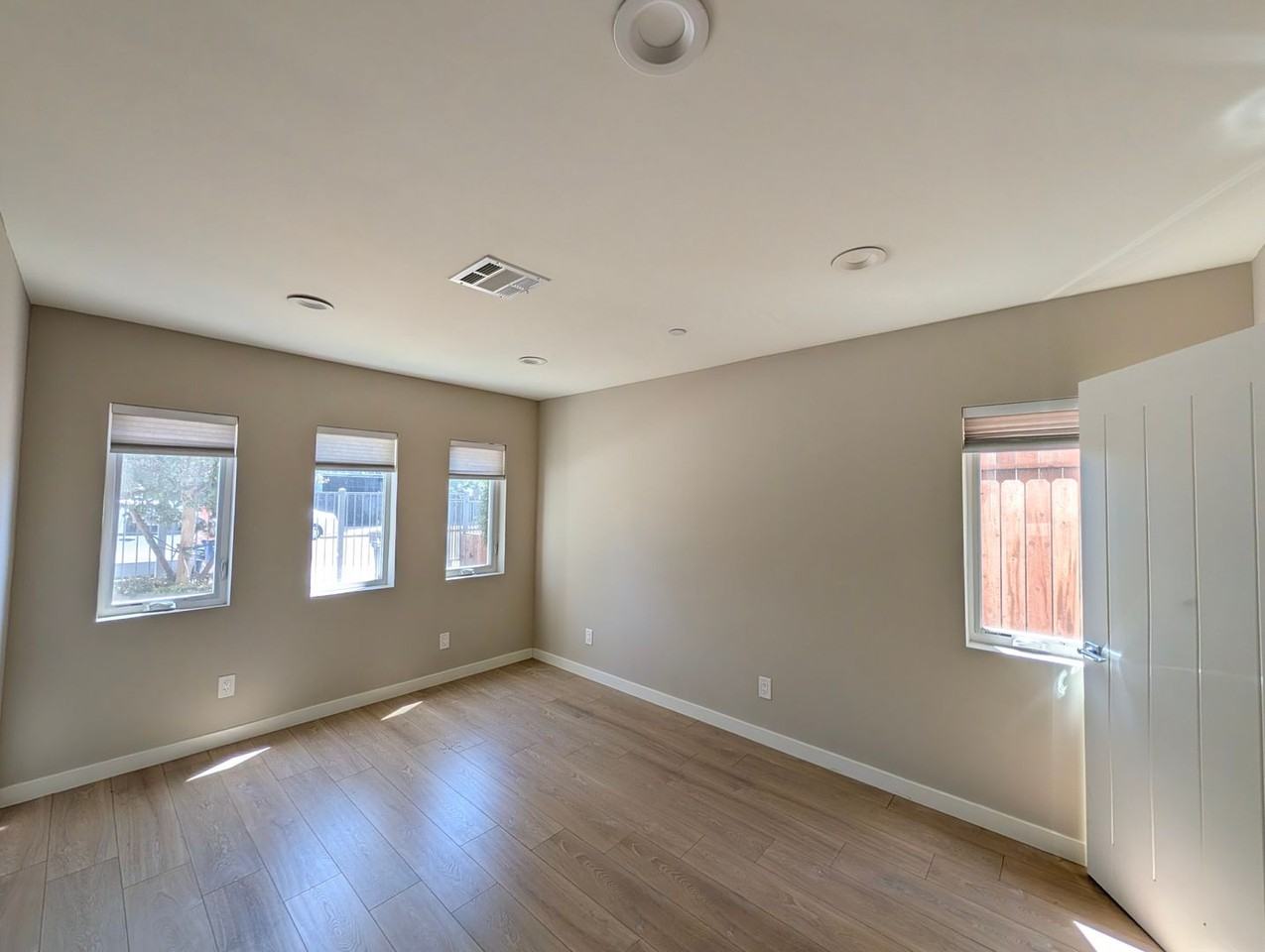 MJM Riverside, LLC - Photo 7 of 26