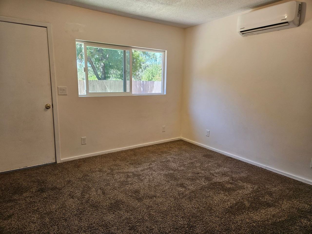 9707 Main St - Photo 3 of 7