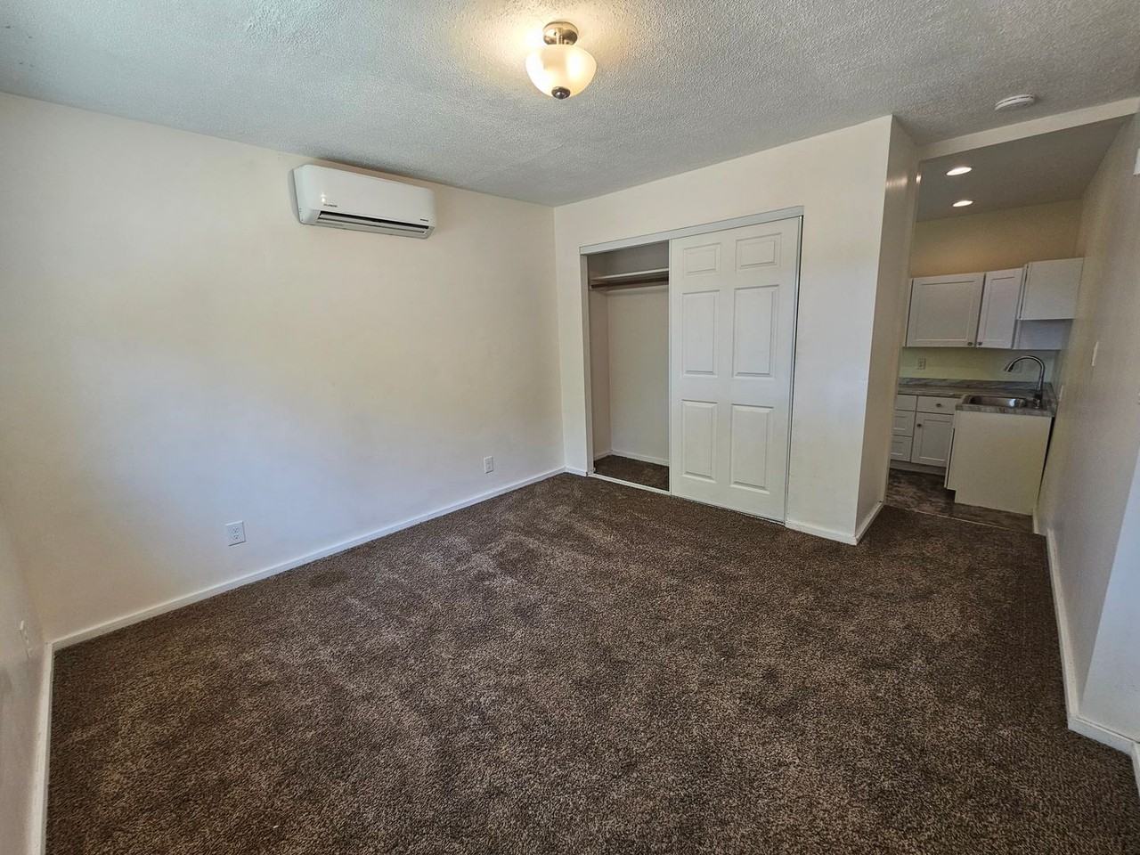 9707 Main St - Photo 4 of 7