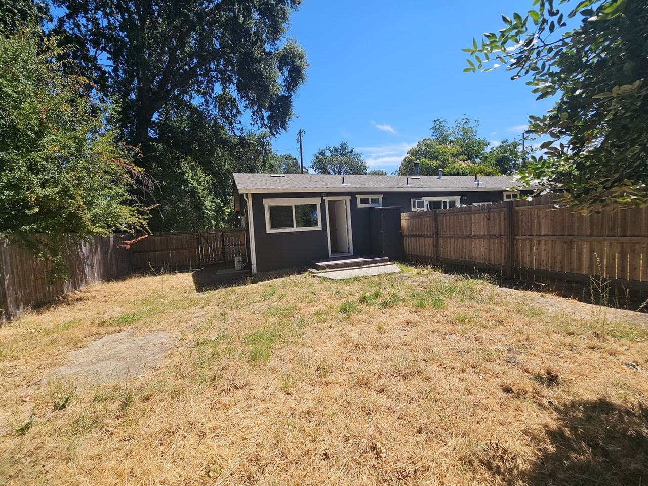 9707 Main St - Photo 6 of 7