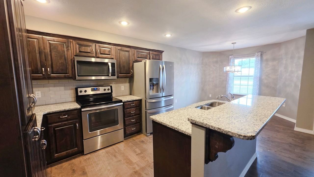 301 W Corsica St - Photo 6 of 20