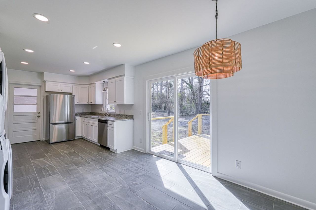 118 1st Ave - Photo 5 of 26
