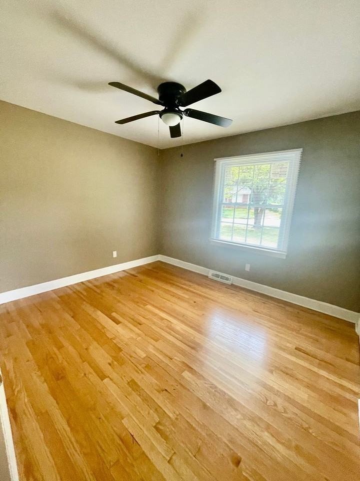 1936 Crestdale Dr - Photo 6 of 10
