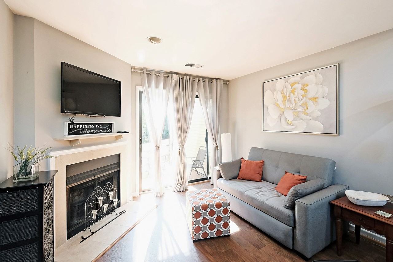 1210 Chatham Rdg - Photo 5 of 14