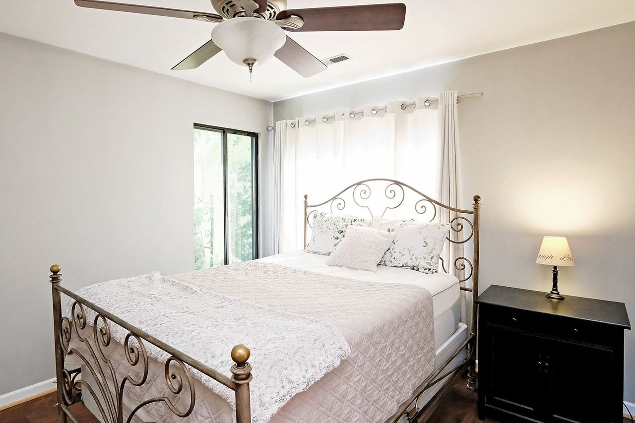 1210 Chatham Rdg - Photo 7 of 14