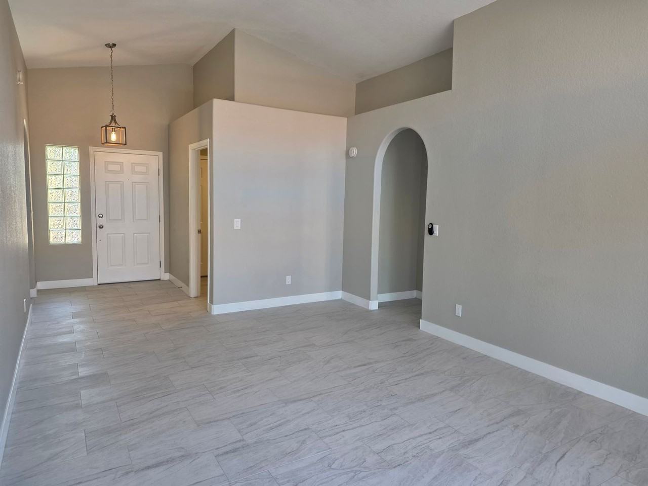 1193 Pawnee Dr - Photo 5 of 40