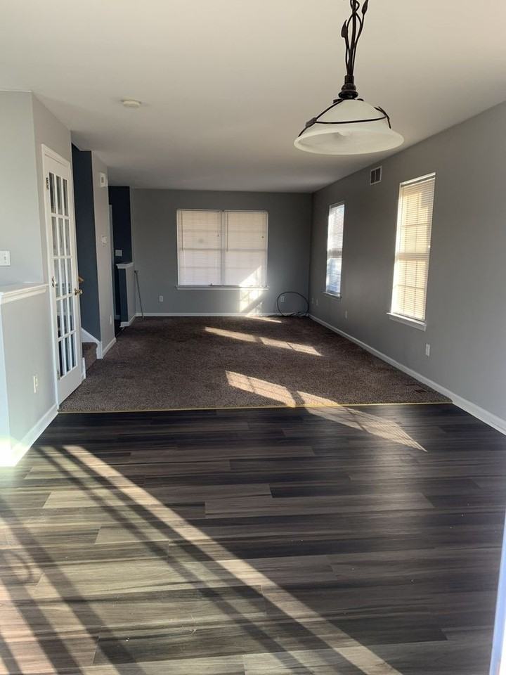 203 Academy Ln - Photo 3 of 26