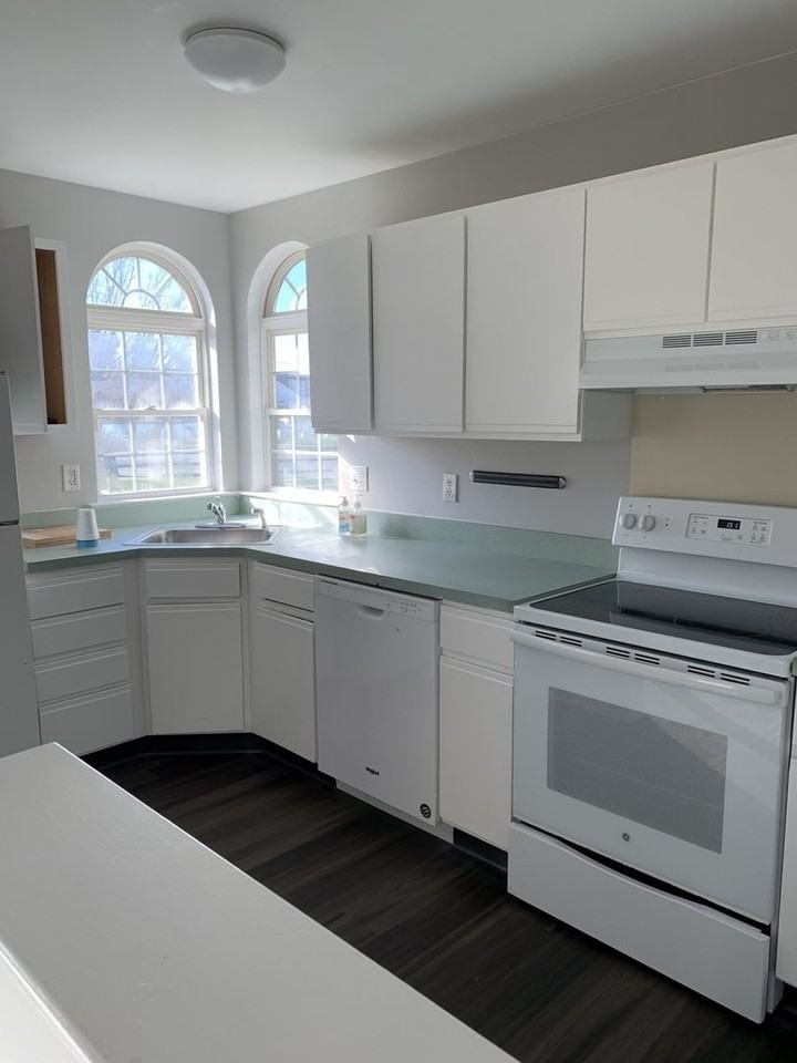 203 Academy Ln - Photo 7 of 26