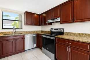 202 Lakewood Dr Apt 11b - Photo 1 of 1