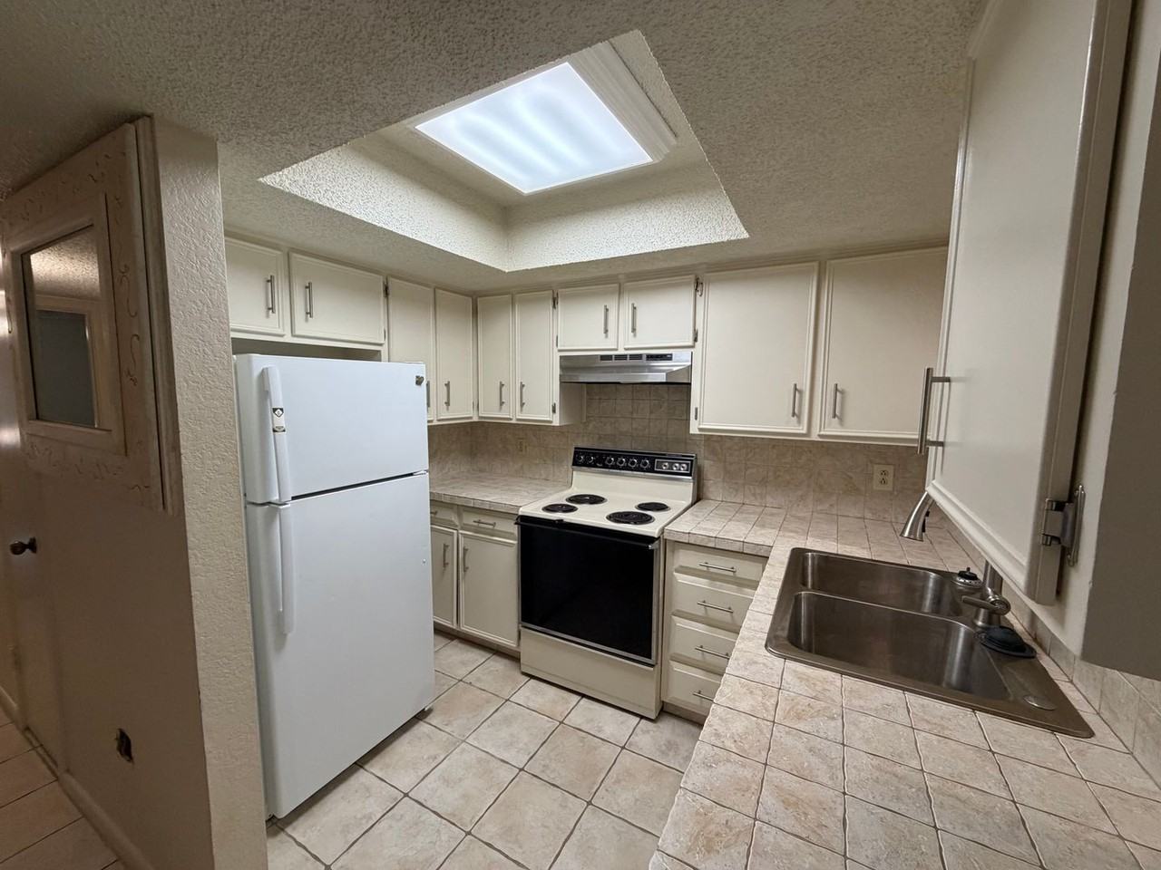 5710 38th St - Photo 5 of 18