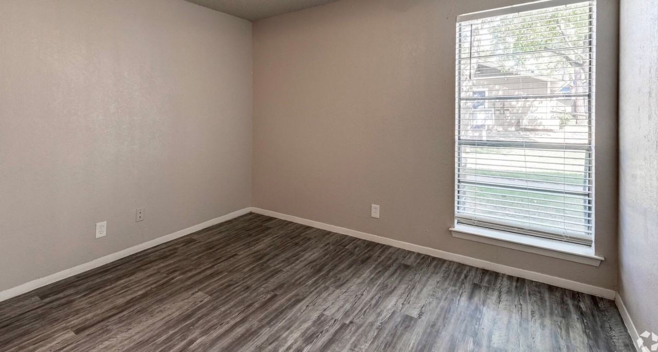 FIRST MONTHS RENT FREE! - Photo 6 of 47