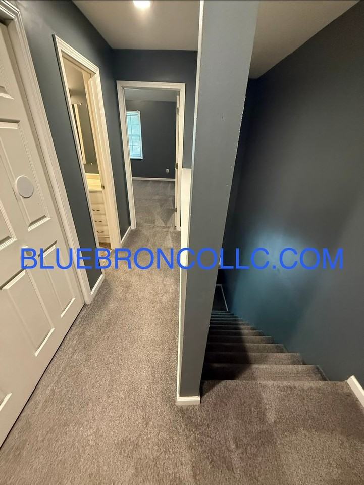 128 Sw Oxford Pl - Photo 6 of 9