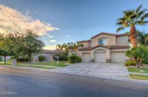 featured image of 1690 W Bartlett Way