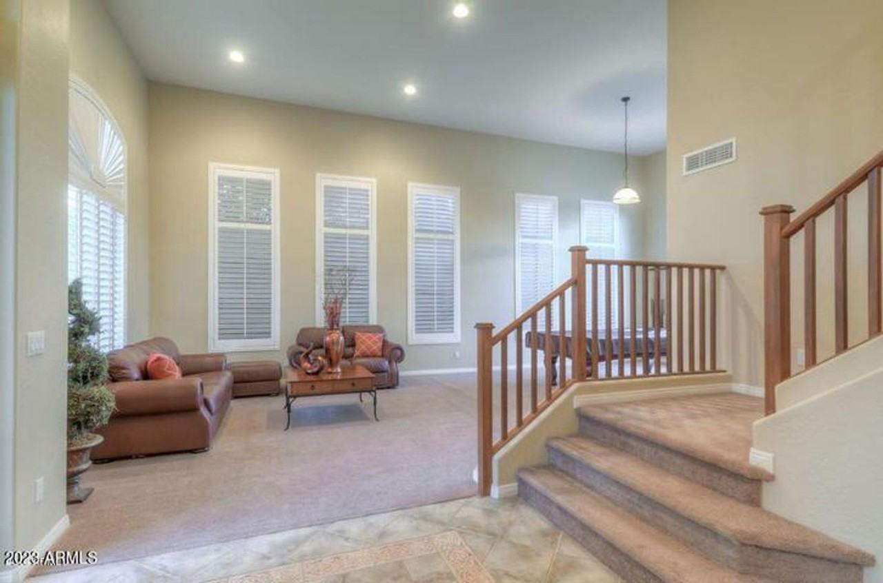 1690 W Bartlett Way - Photo 4 of 23