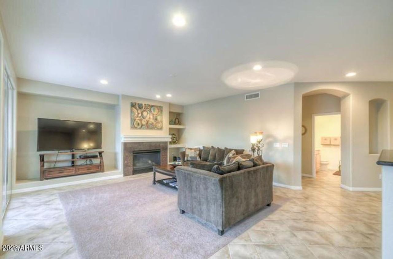 1690 W Bartlett Way - Photo 7 of 23