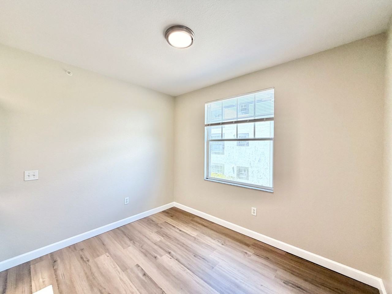 7925 Preserve Cir - Photo 6 of 38
