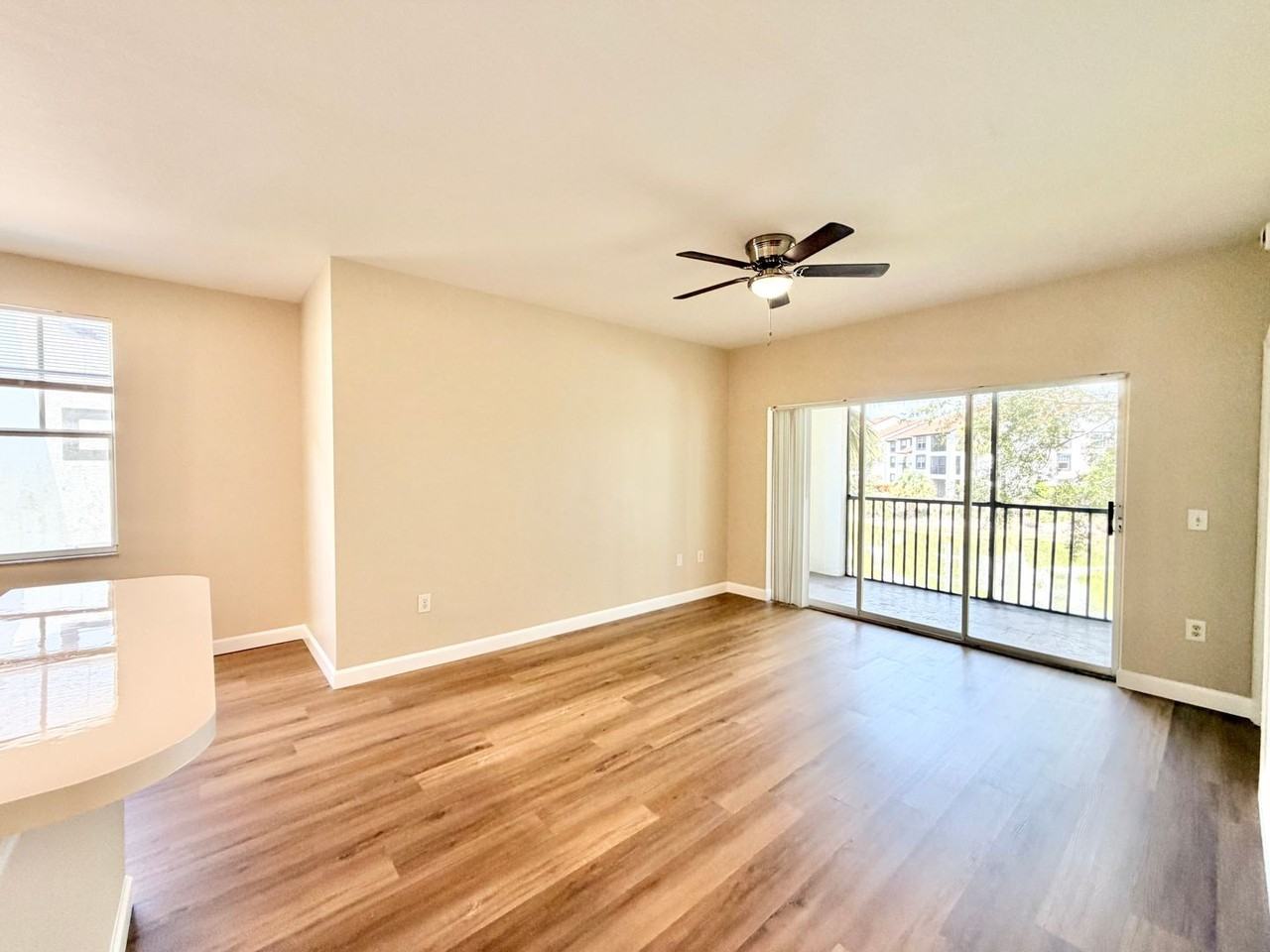 7925 Preserve Cir - Photo 7 of 38
