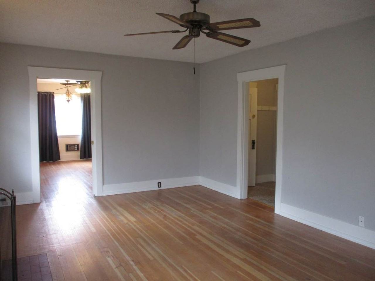 4826 S Park Ave - Photo 5 of 37