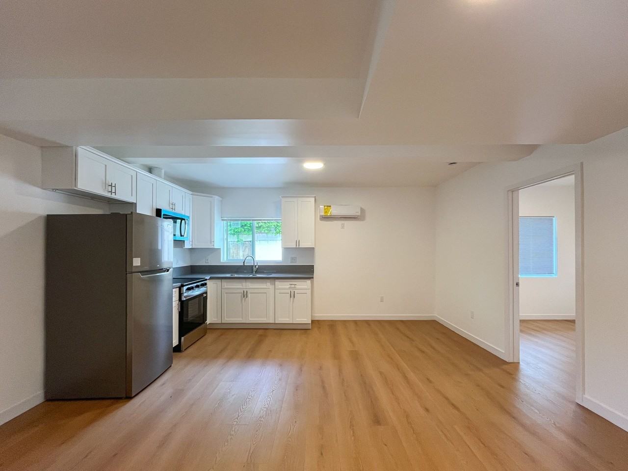 905 Gaviota Ave, Long Beach, CA 90813 - Photo 5 of 23