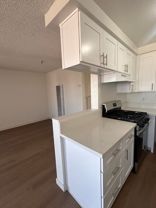 4513w - Photo 1 of 1
