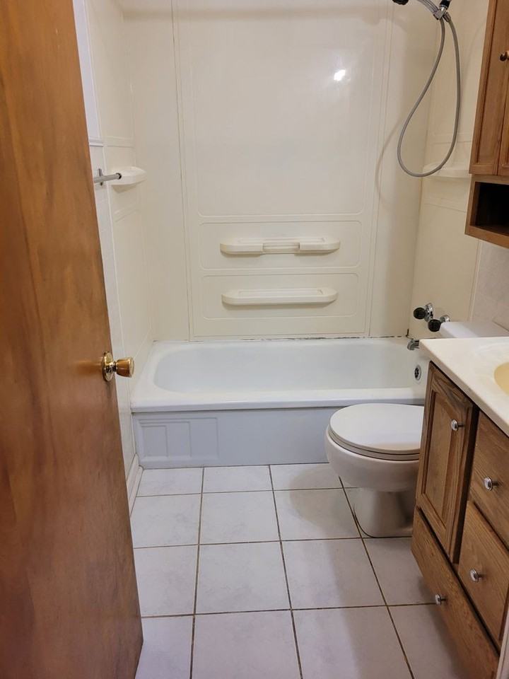 920 43rd Ave - Photo 3 of 5