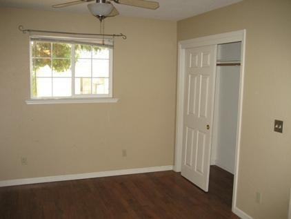 18516 Carter St - Photo 4 of 6