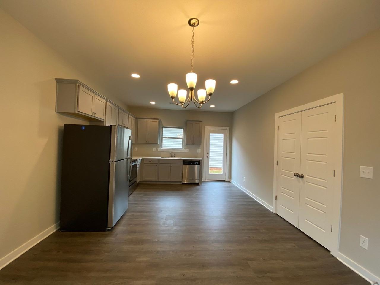 14332 Chase Dr - Photo 3 of 43