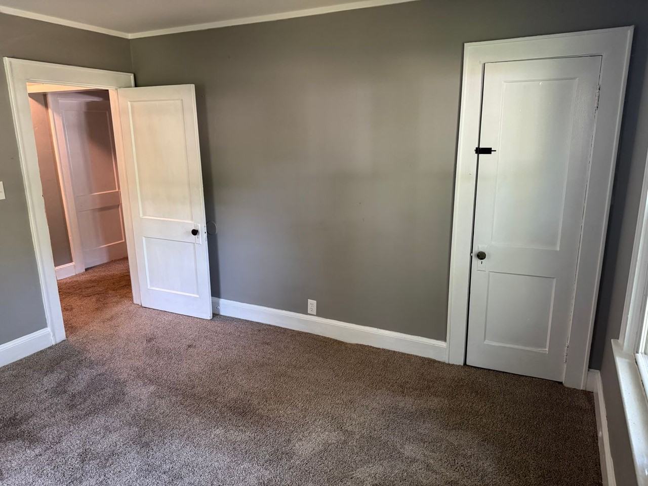 204 S Sycamore St Sw - Photo 5 of 11