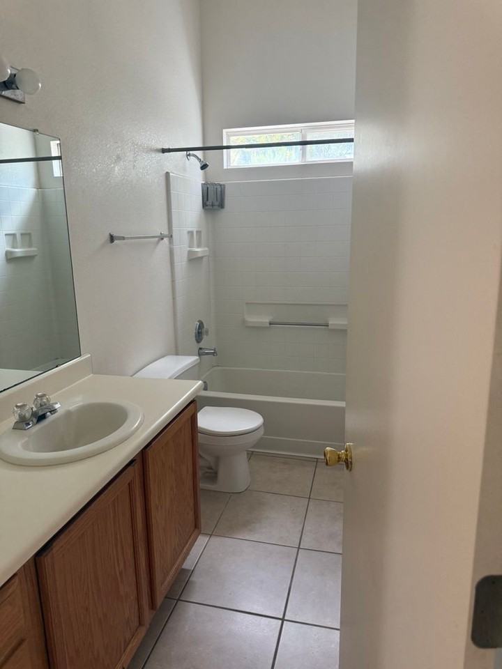6000 Ursa Ave Nw - Photo 7 of 9