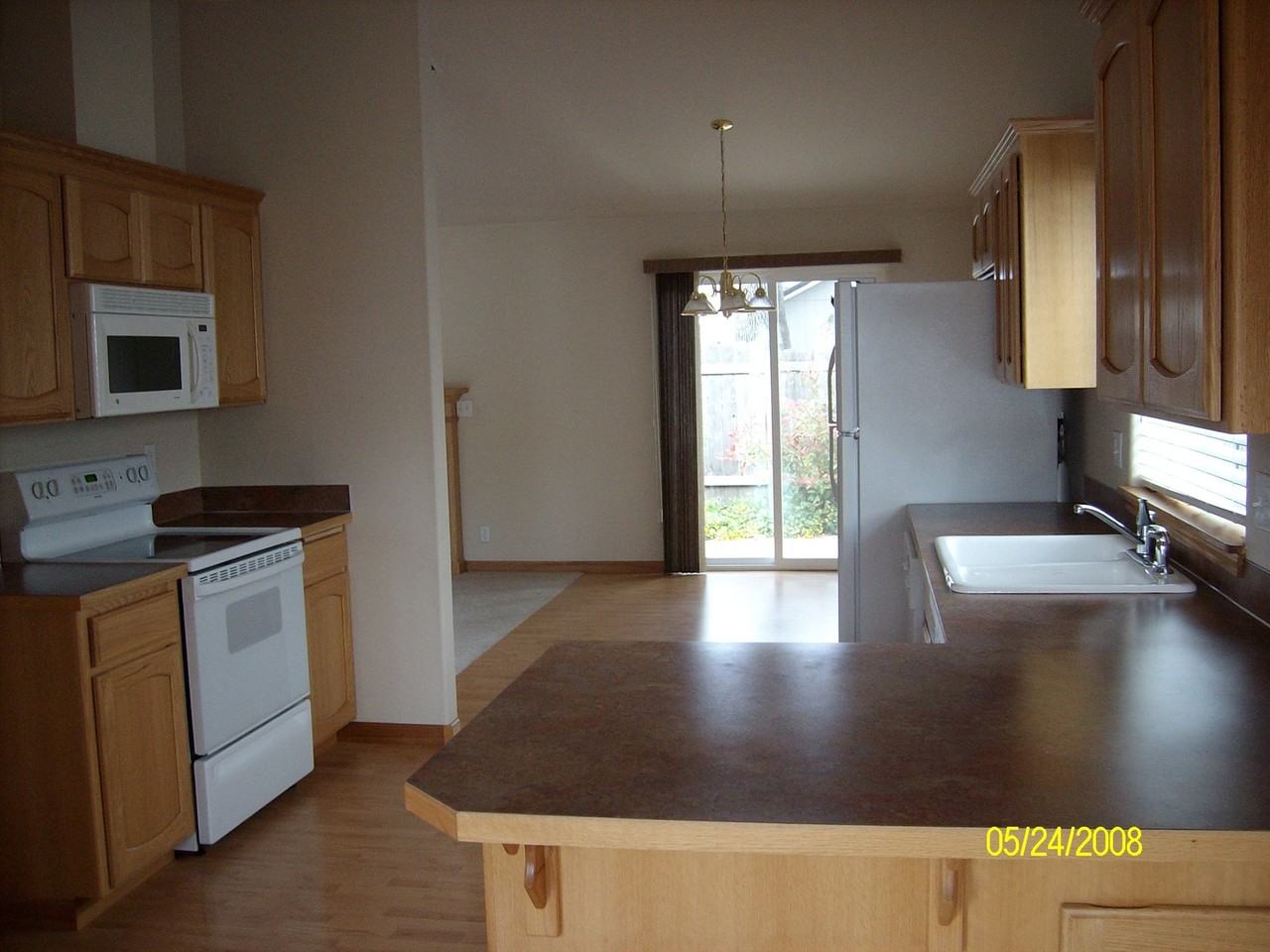 1049 Argon Ave - Photo 2 of 3